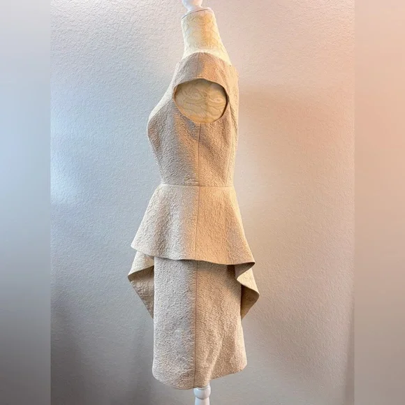 Rickie Freeman Teri Jon Peplum Gold Metallic Textured Jacquard Asymmetric Dress - Picture 6 of 11